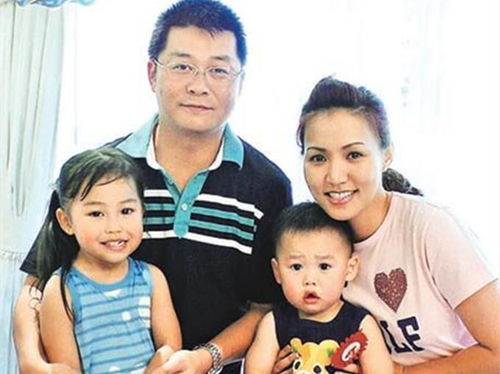 父子同台，42岁父亲与18岁儿子一起高考