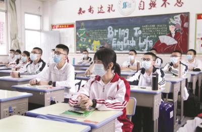 逆袭人生，小伙中考720分高二转校职高学烹饪，开启新篇章